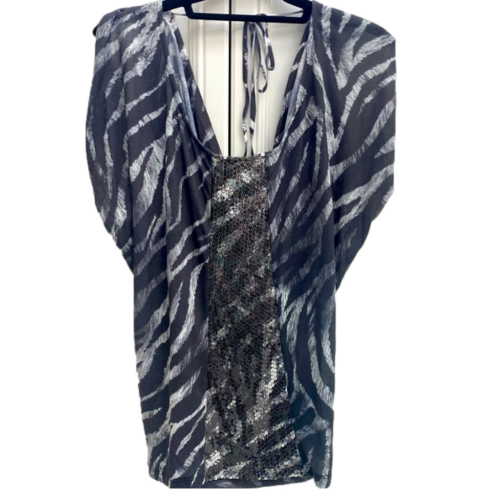 Guess leopard and sequence top
